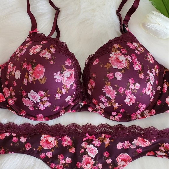 VICTORIA'S SECRET PUSH-UP BRA 36D + VS THONG PANTY M - Picture 2 of 10